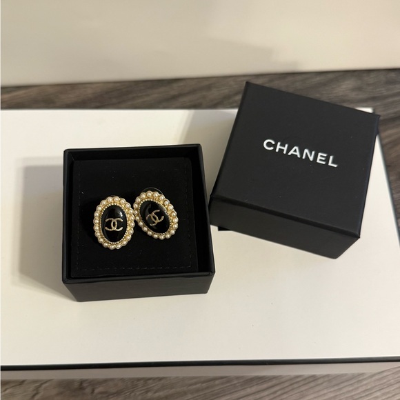 CHANEL Gold CC Black Enamel Faux Pearl Embellished Oval Earrings - Picture 8 of 9